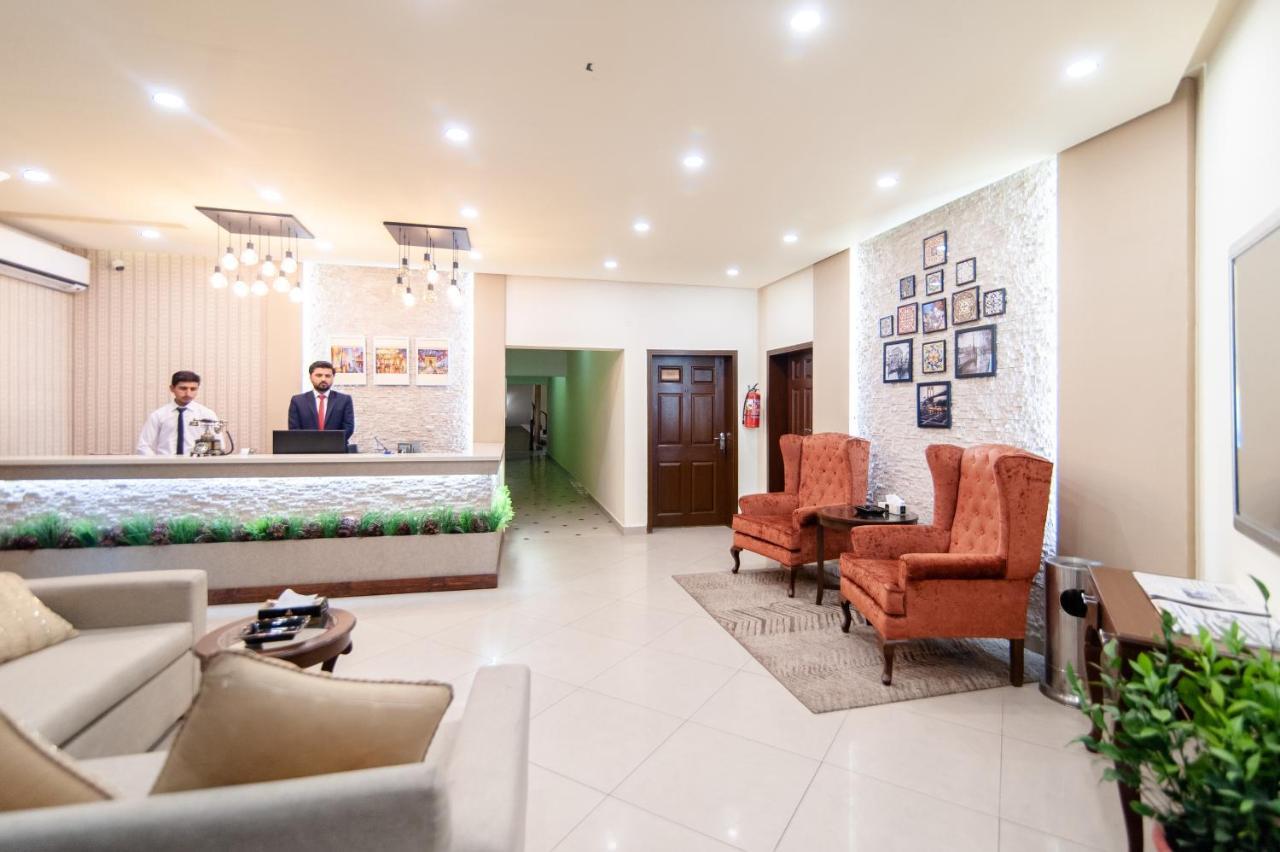 Shelton'S Rezidor Islamabad Exterior photo